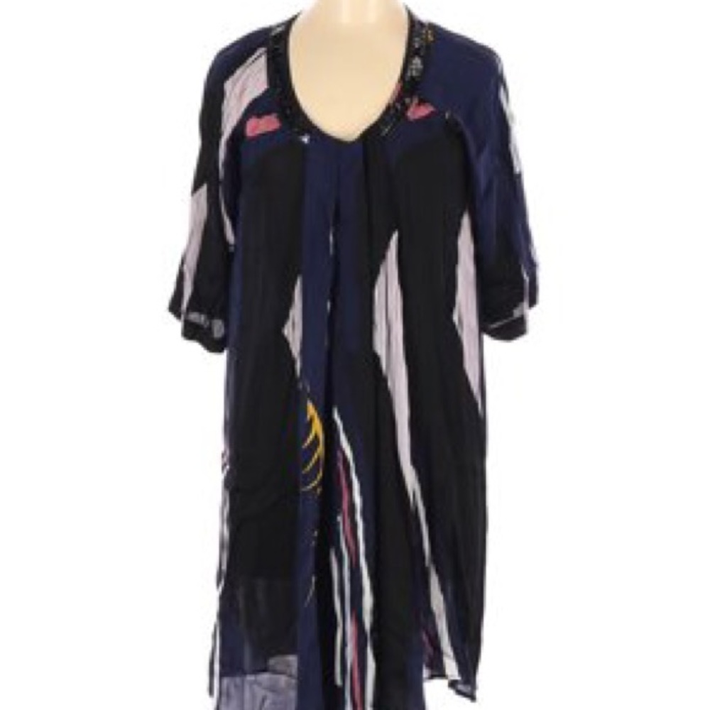 Flowy Twinkle by Wenlan dress in size 6